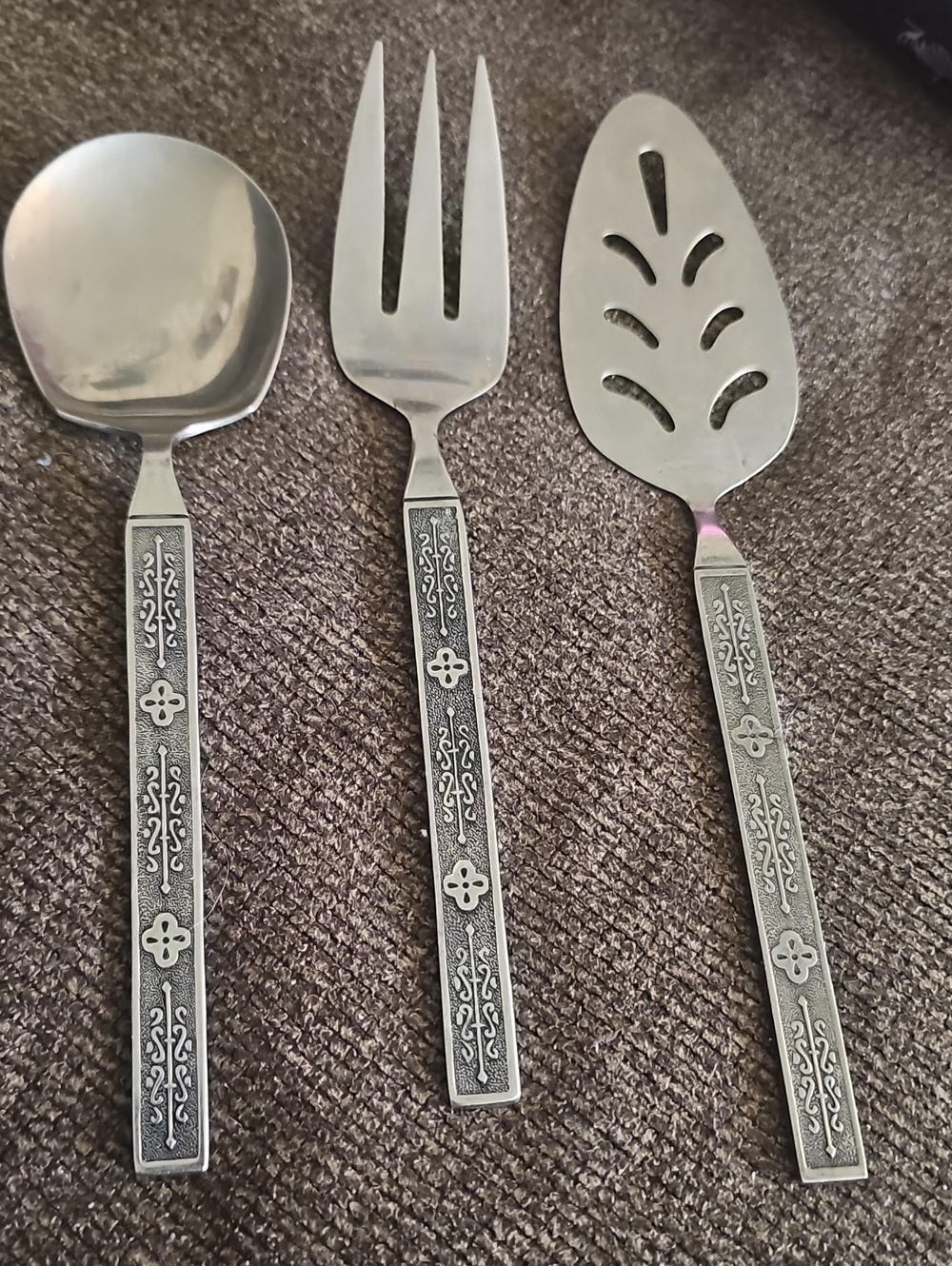 Nasco Korea Stainless Serving Set Castellano Pattern